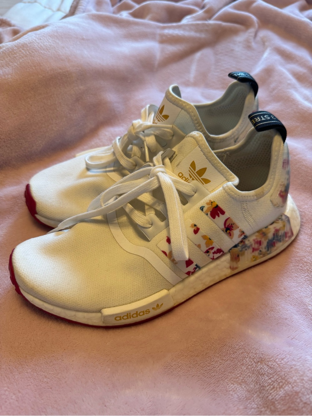 adidas Women’s Floral NMD_R1 Sneakers, size 8.5